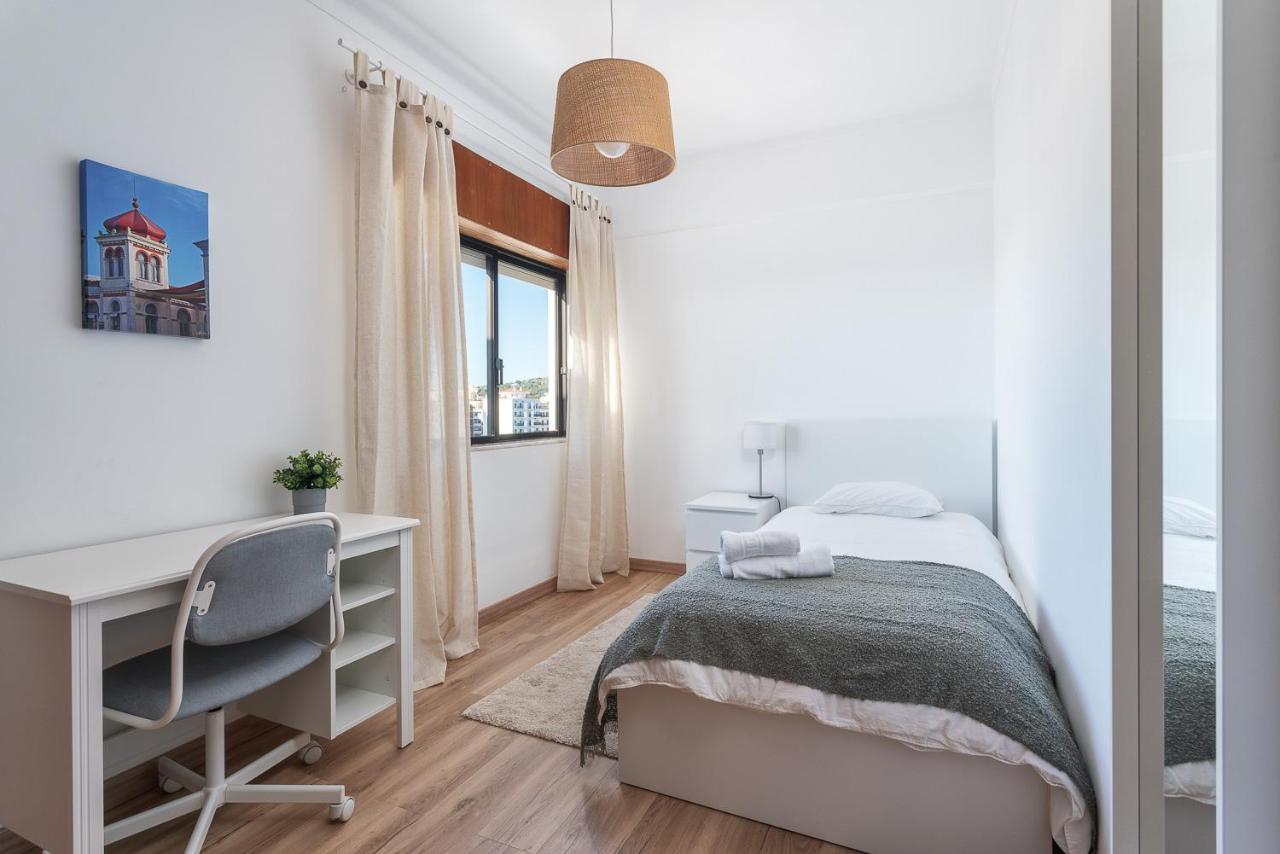 Hostwise - Spacious & Sunny Flat - Loulé Buitenkant foto