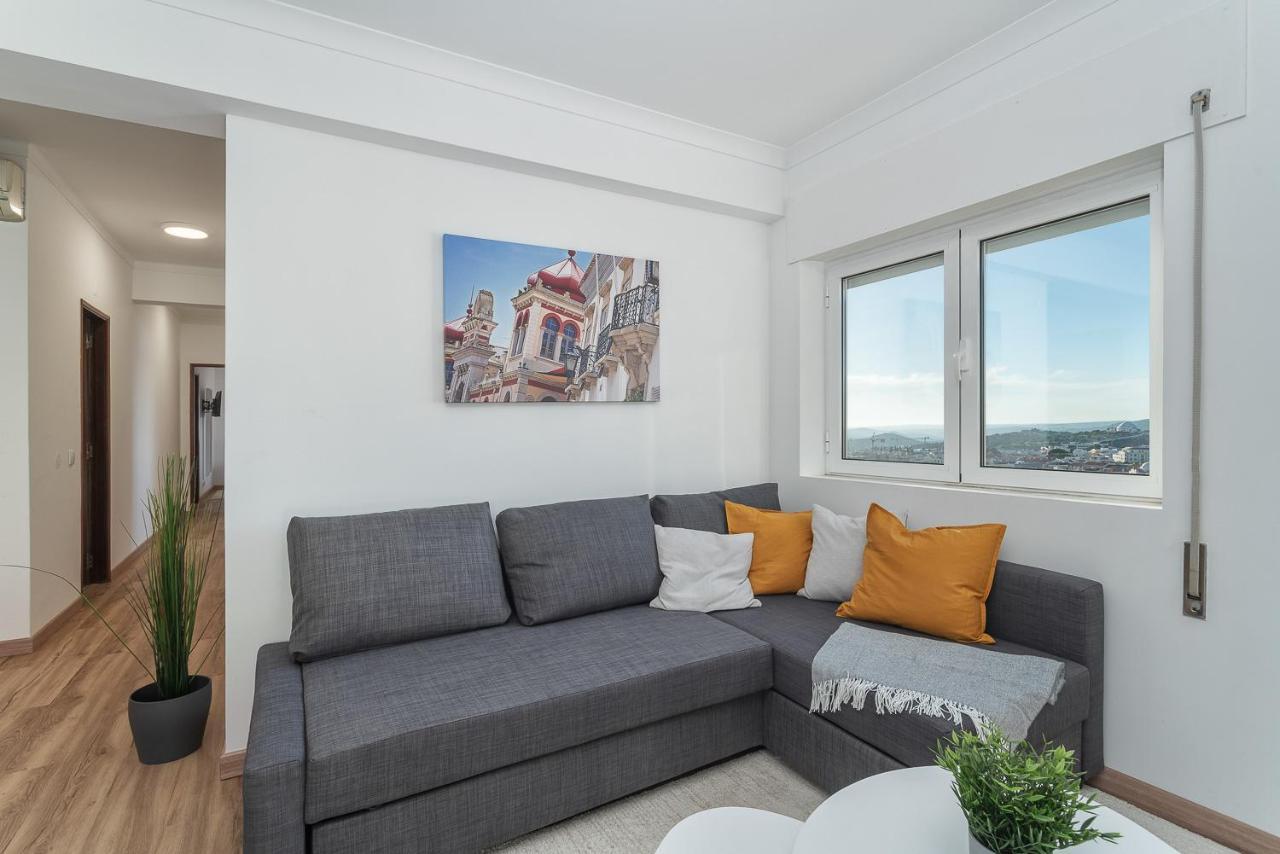 Hostwise - Spacious & Sunny Flat - Loulé Buitenkant foto