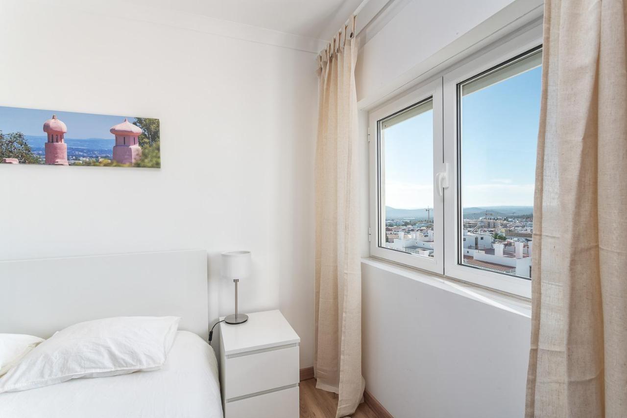 Hostwise - Spacious & Sunny Flat - Loulé Buitenkant foto